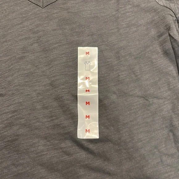 Old Navy EveryWear Slub-Knit V-Neck T-Shirt Size M (NWT) - Picture 6 of 7